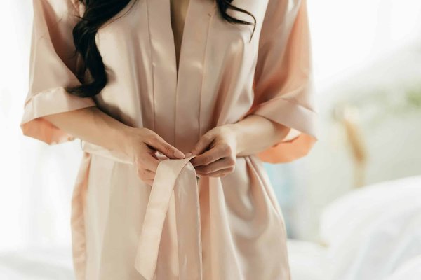 Quels types de robes sont les plus flatteurs pour une silhouette en X?